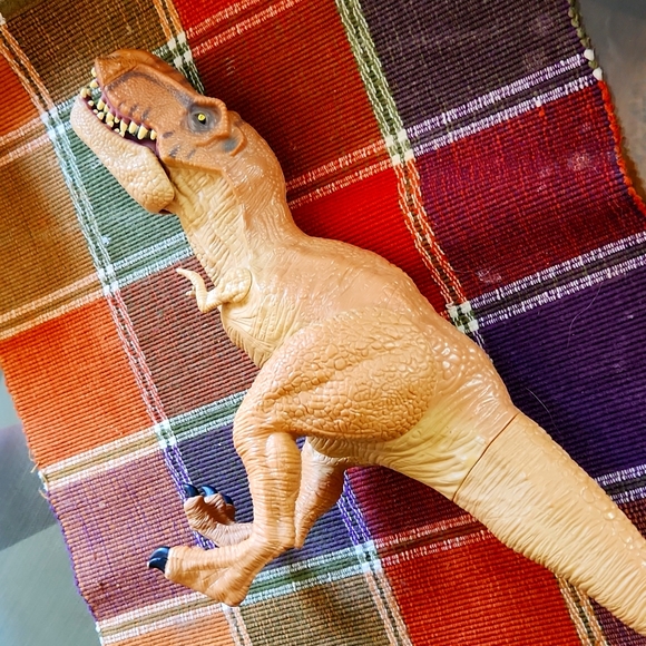 Jurassic World chomping T-Rex/ Tyrannosaurus Jurassic Park JW 2015 16 in. - Picture 8 of 10